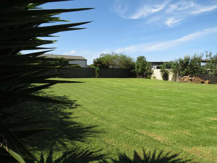 15 Blakes Approach Mahia_12