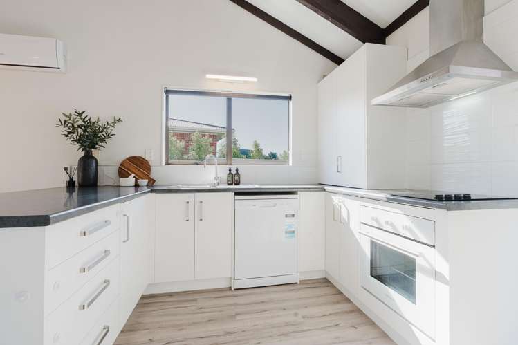 8c Macdonald Road Glenview_4