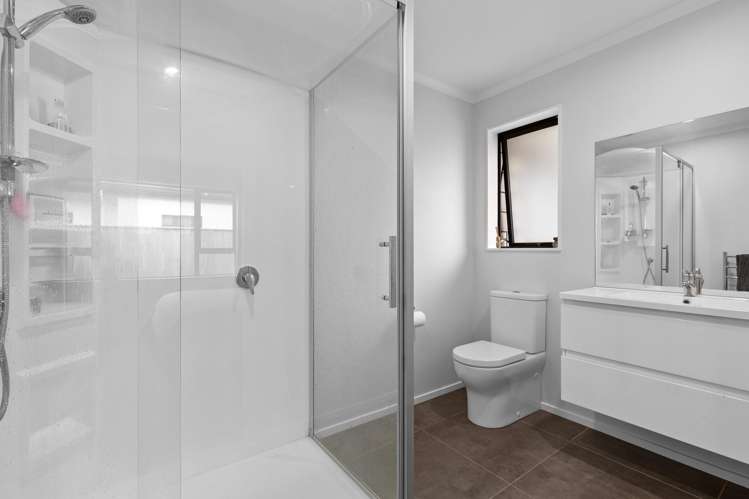 28 Catalina Crescent Burleigh_11