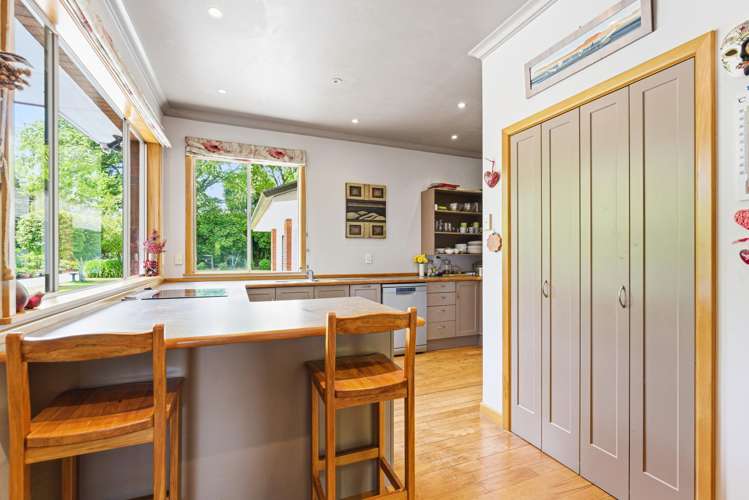 21 Riverbank Road Okoia_8