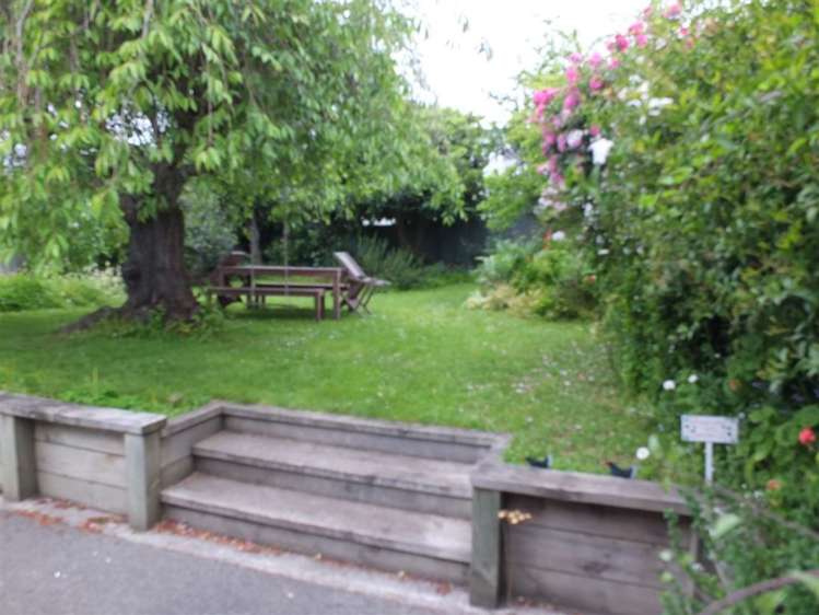 6 Aubrey Street South Akaroa_13