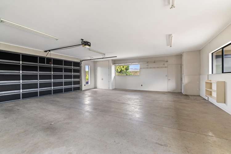 566 Lyndhurst Road Frimley_20