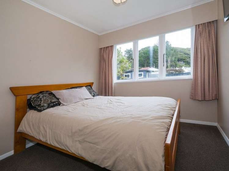 27 Westminster Road Wainuiomata_13