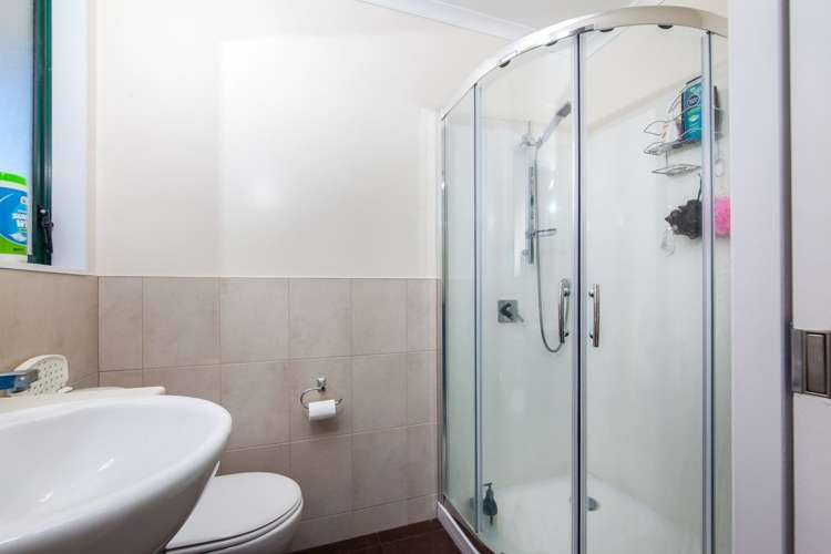 38 Hewlett Road Massey_16