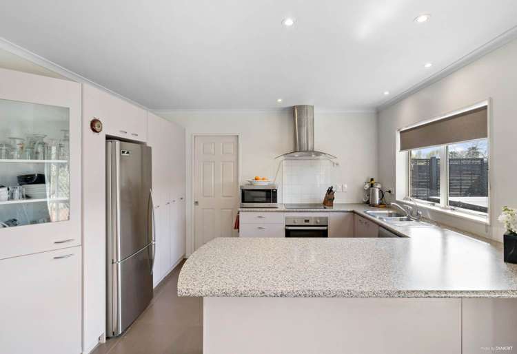 67 Lothian Brae Wattle Downs_5