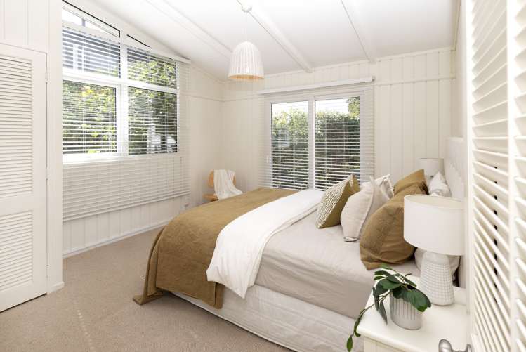 14 Mcmillan Place Mellons Bay_24