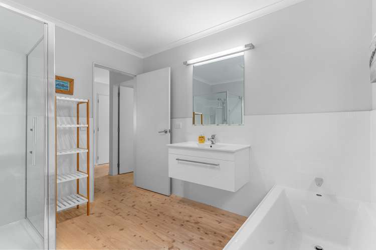 29 Saint Anne Road Waipu_13