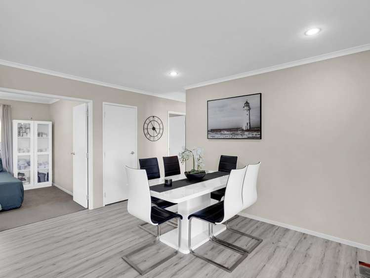 6 Raddington Way Huntington_8