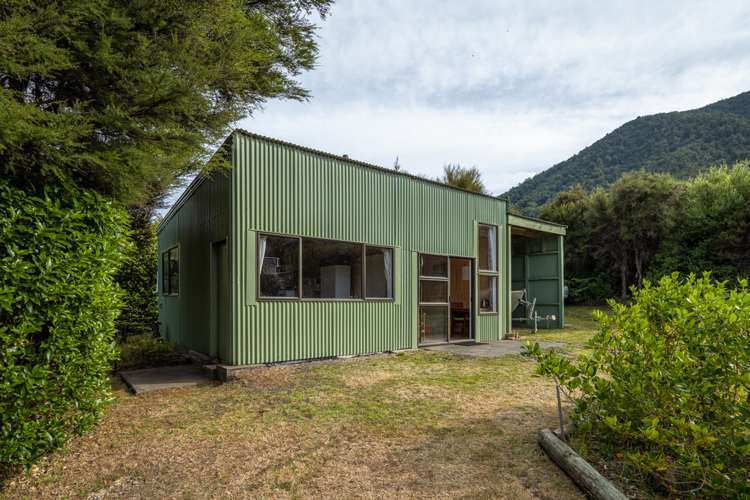 15 Tai Close Kaiuma Bay_20