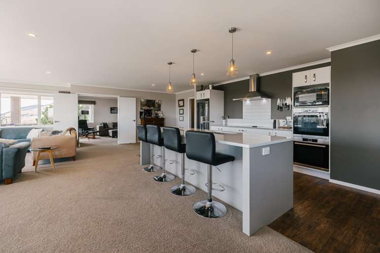 225 Albert Road Tokomaru_13