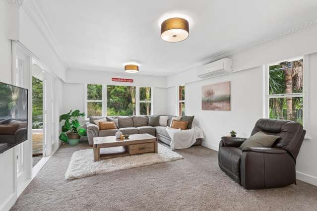 237 Woodlands Park Road Titirangi_2