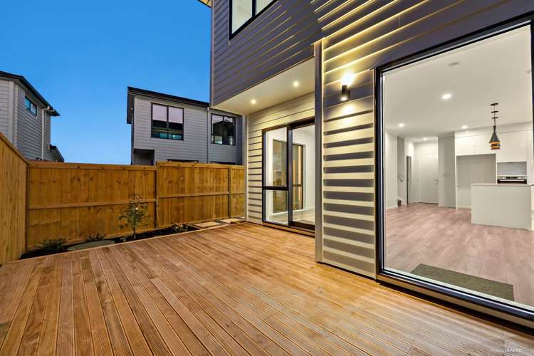 12c Borrowdace Avenue Botany Downs_15