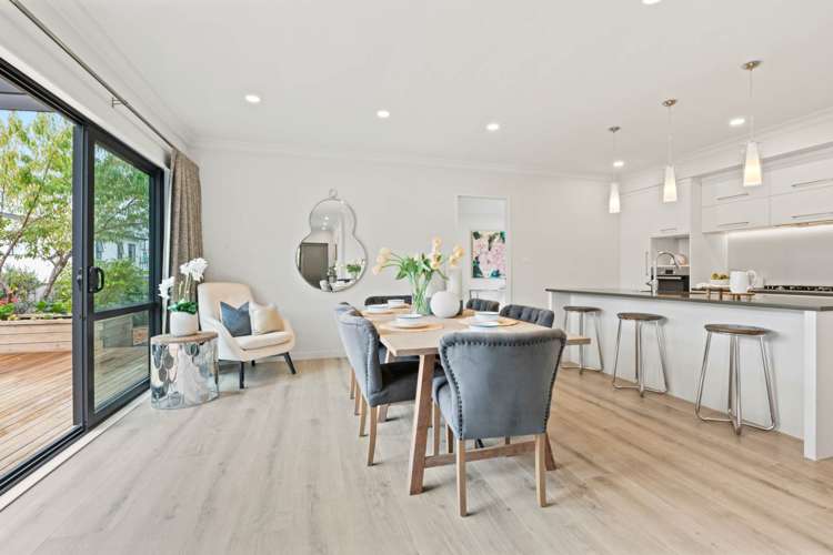 69 Golden Morning Drive Albany Heights_5