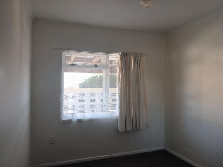 2/8 Norwich Street Stoke_4