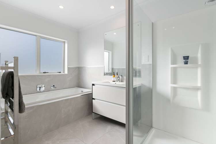 22 Couldrey Crescent Red Beach_14