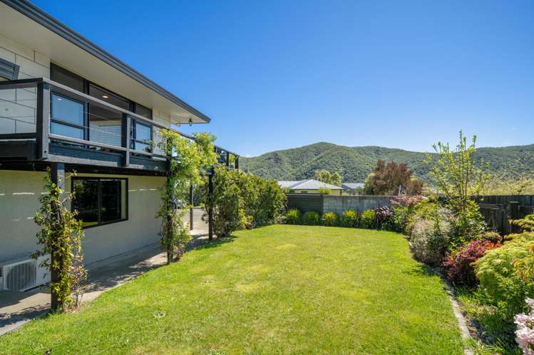 108 Moana View Road Waikawa Bay_26