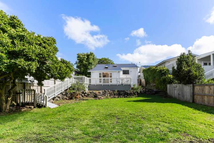 54 Kensington Avenue Mount Eden_21