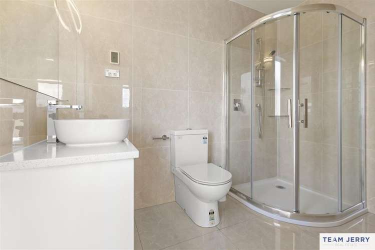 233 Murphys Road Flat Bush_20