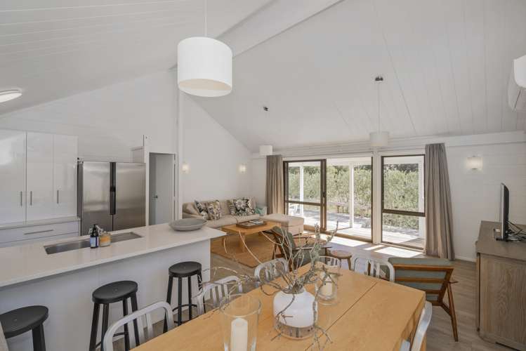 1 Mccormick Place Pauanui_9