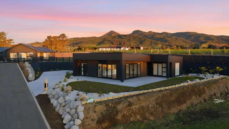 13B Cunningham Lane Oakura_0