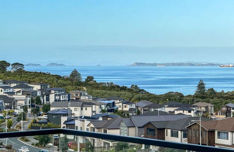 14 Pakirikiri Street Long Bay_8