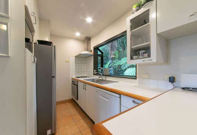 39 York Road Titirangi_3