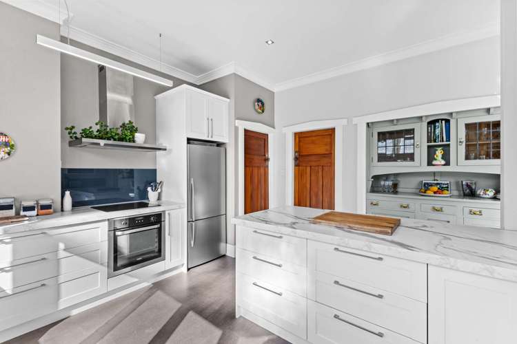 21 Glen Almond New Plymouth_11