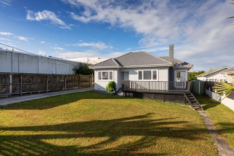 4040 Great North Road Glen Eden_19