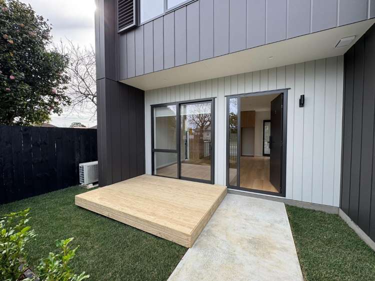2/13 Thomas Road 10683_1