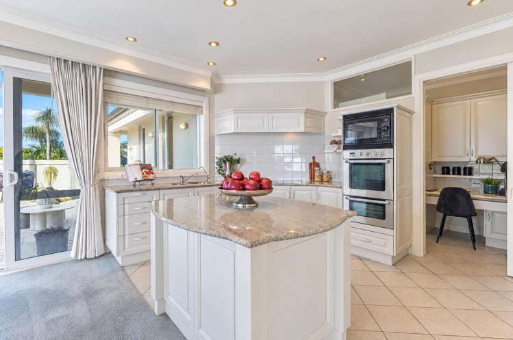 16 Te Akau Cresent Half Moon Bay_36