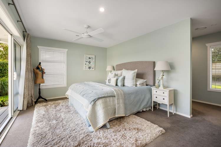 6 Tall Oaks Way Bethlehem_9