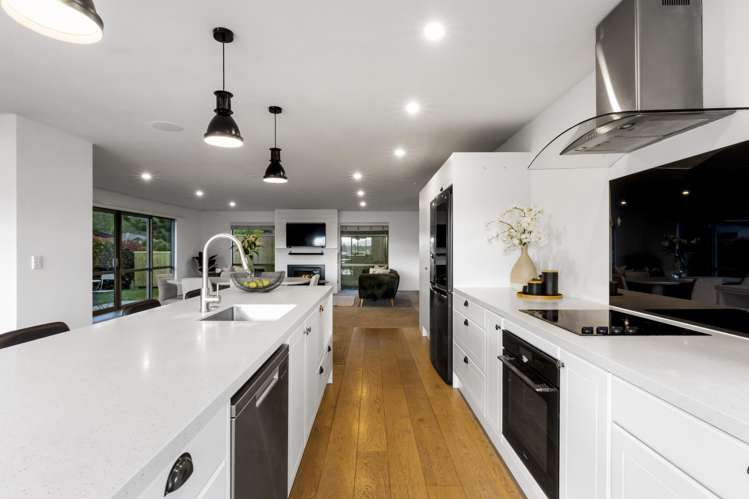 6 Oxfordshire Avenue Lower Shotover_27