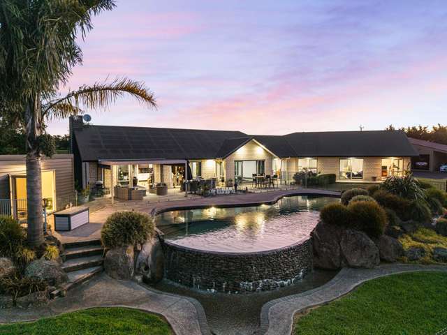 Karaka Lifestyle Luxury - Yours for the Taking!