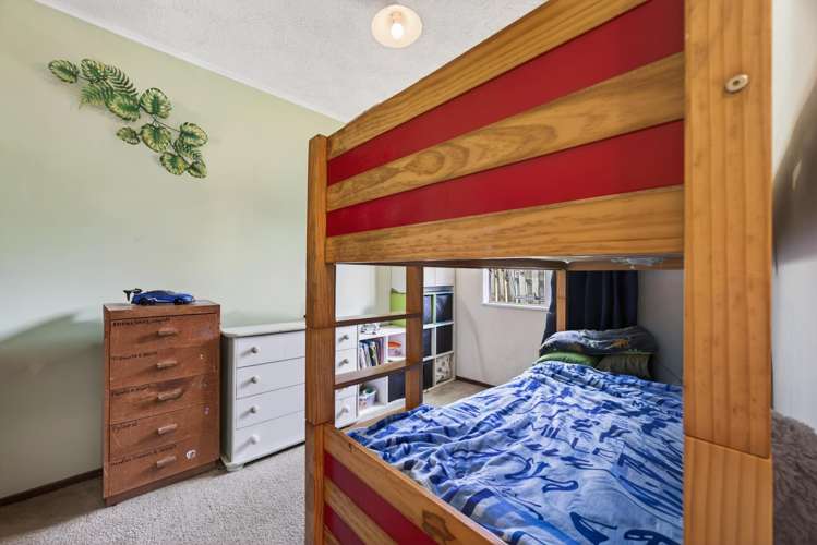 2/32A Helena Street Massey_20