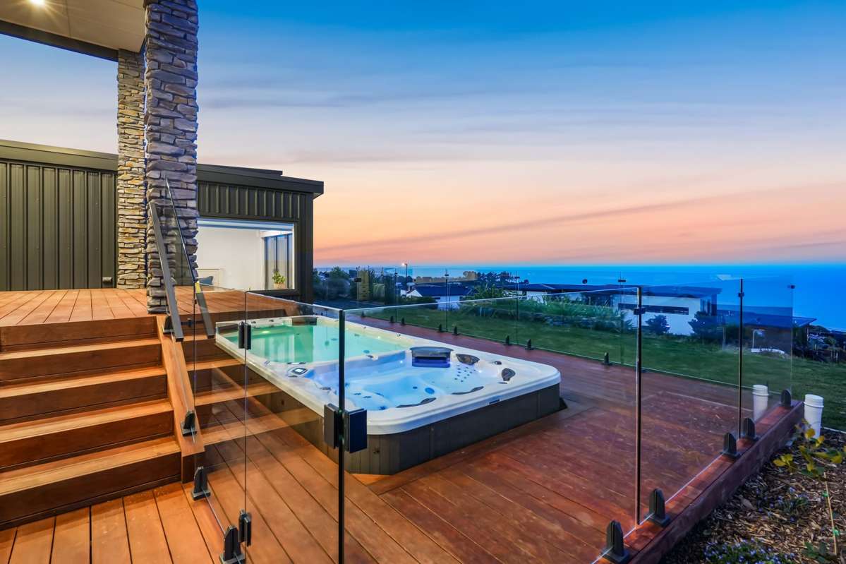 1 Ridgeway Place_1