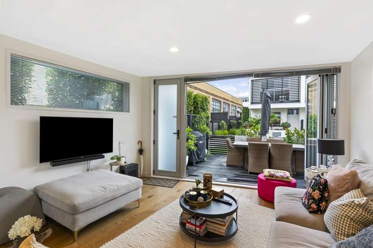 22 Brickfield Way_3