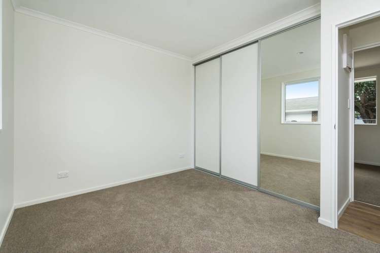 2/20B Moana Avenue Orewa_9