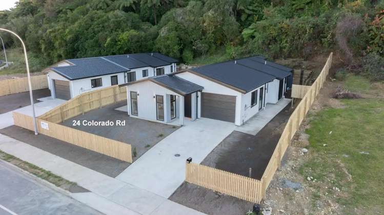 24 & 26 Colorado Road Totara Park_20