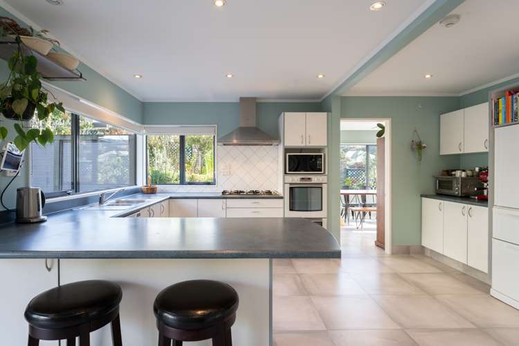 7 Amesbury Drive Churton Park_12