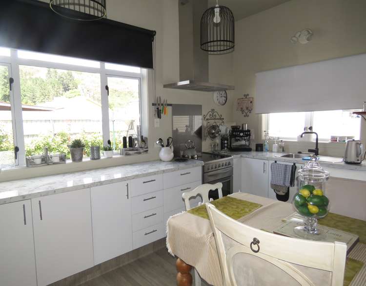 47 Shiel Street Reefton_3