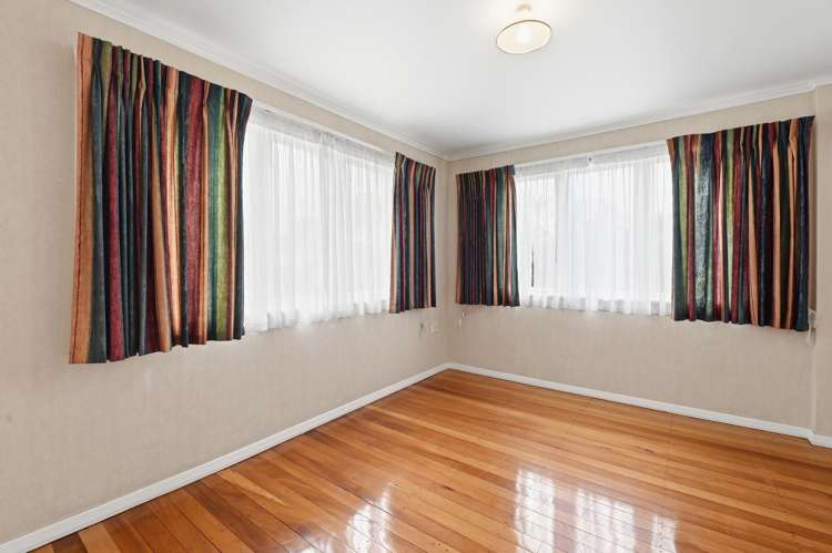 14 Johnston Crescent Hillcrest_16