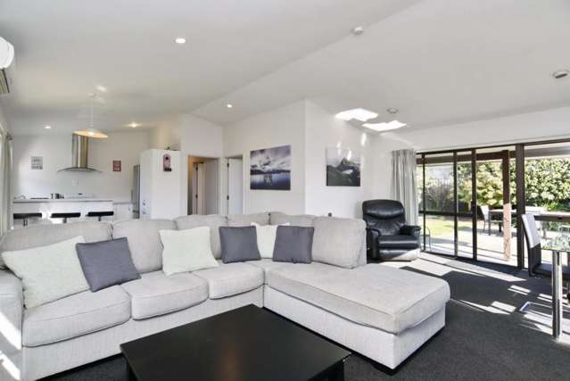 6 Heriott Close Burwood_4