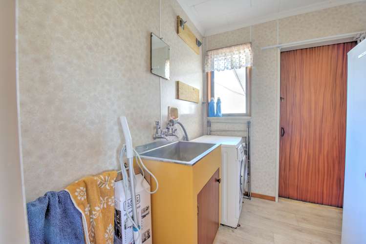 86 Seaward Road Edendale_11