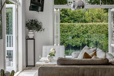 60 Maungakiekie Avenue_2