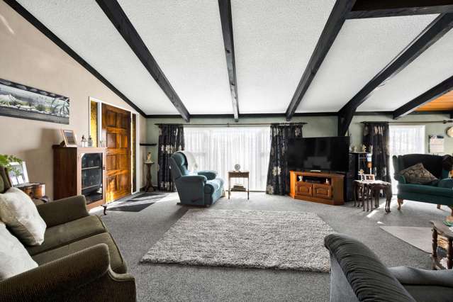 42 Swansea Road Stratford_3