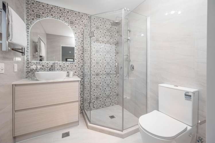 8 Rathfarnham Road Flat Bush_12
