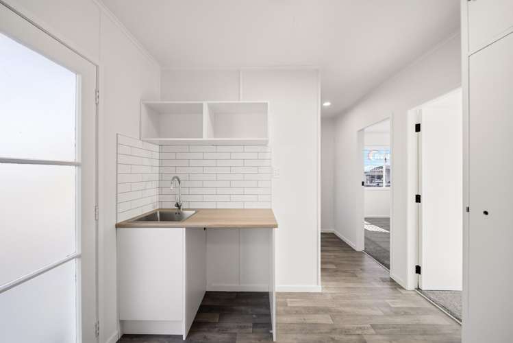 1/229 Taharepa Road_4