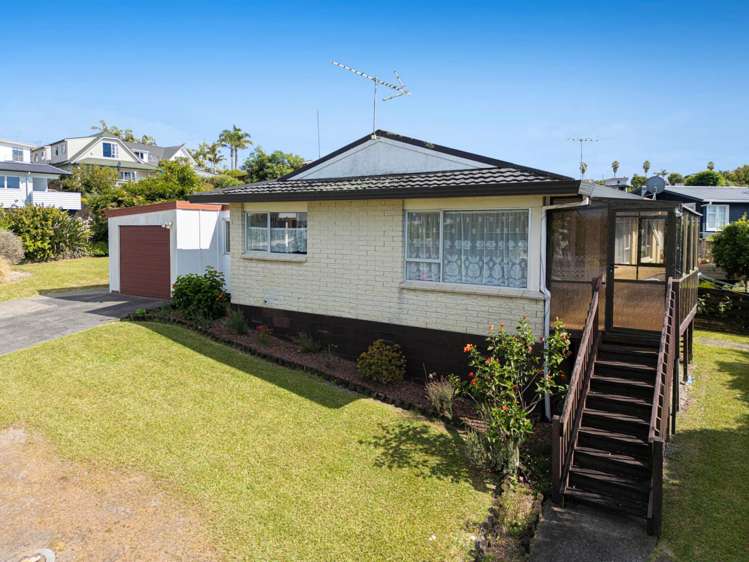 28 Albatross Road Red Beach_19