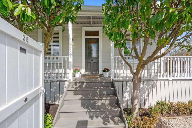 25 Patuone Avenue Devonport_2