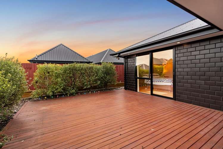 12 Orchiston Way Lincoln_15